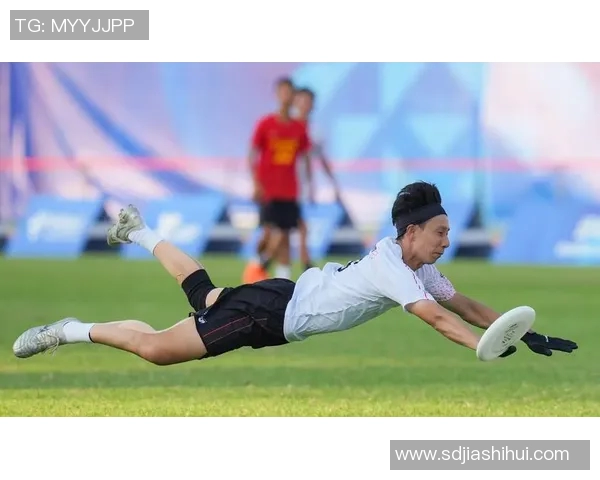 奋力追梦成都飞盘队的拼搏历程与运动精神纪实 奋力追梦成都飞盘队的拼搏历程与运动精神纪实