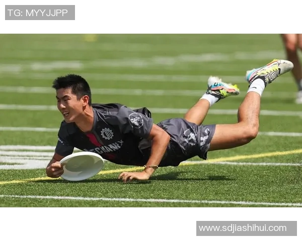 运动周敏专访回顾飞盘运动成长历程与未来展望 运动周敏专访回顾飞盘运动成长历程与未来展望